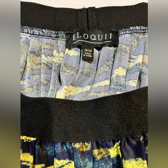 Eloquii Asymmetrical Pleated Skirt Size 18-20 - Picture 2 of 5